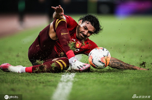 ملخص مباراة الأهلي المصري والهلال السعوديمواجهة نارية بين عمالقة العرب